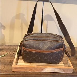 Louis Vuitton Reporter PM Monogram Canvas Crossbody Bag